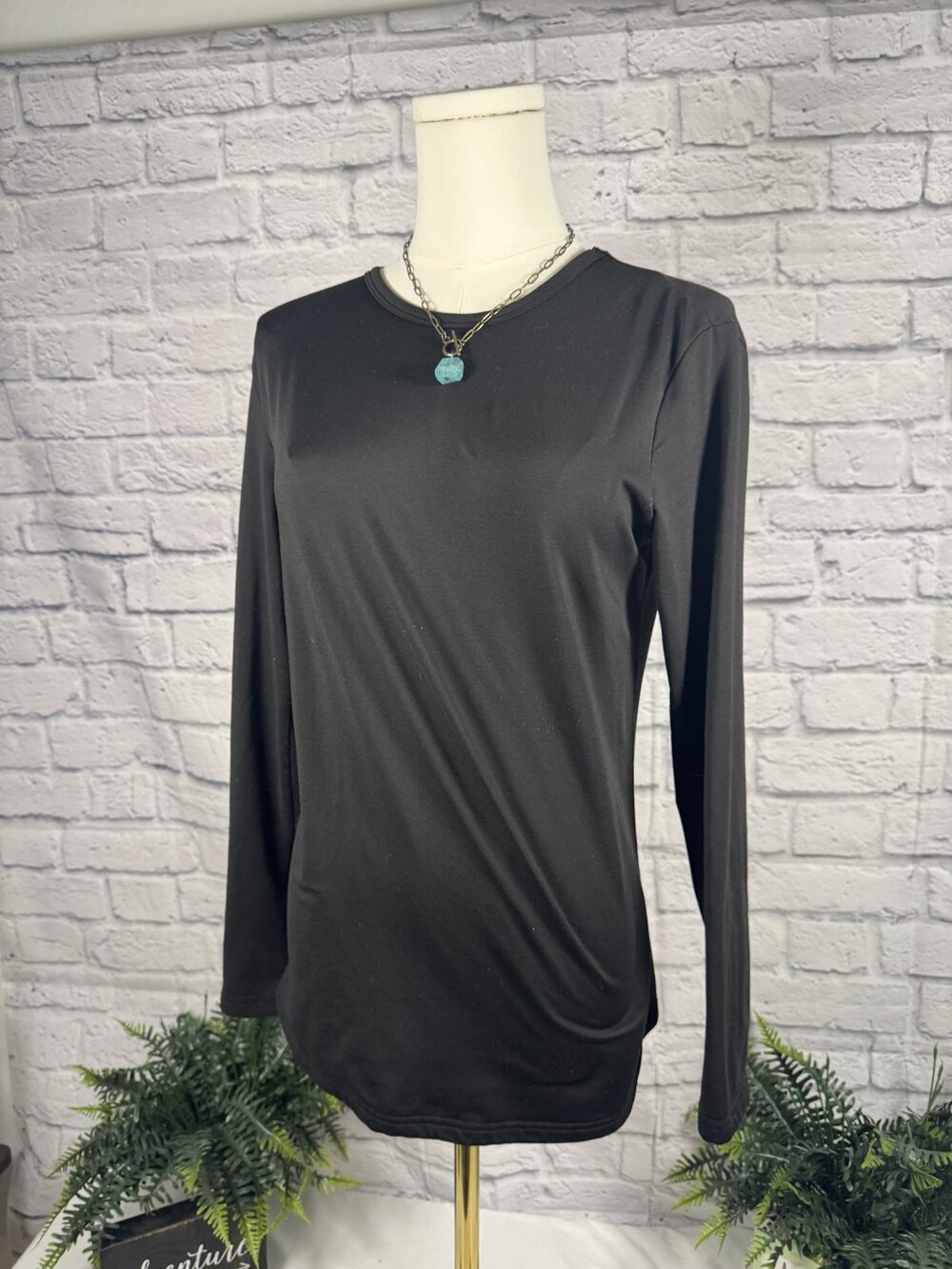 Mancyfit Black Long Sleeve Athletic Top S Stretch Workout Running Yoga Tee